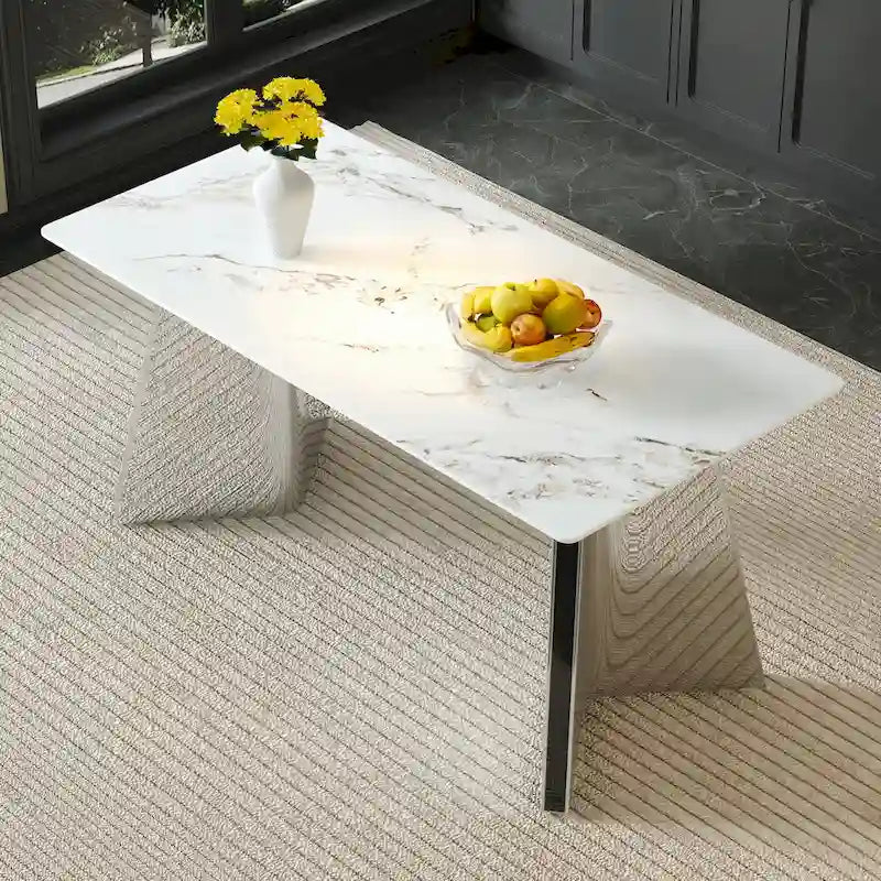 Mesa de comedor de piedra sinterizada blanca con patas color plateado