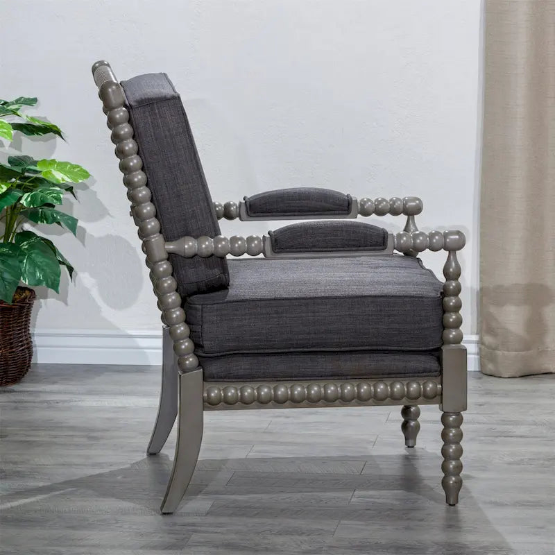 Poltrona in tessuto con struttura in legno