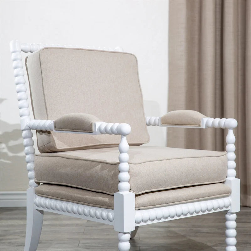 Poltrona in tessuto con struttura in legno