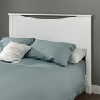 Kopfteil für ein Queensize-Bett mit geschwungener Aussparung