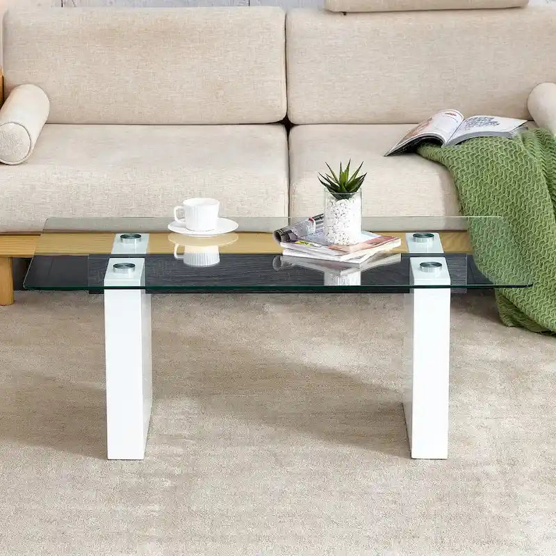 Tavolino da caffè con piano in vetro e supporti in MDF